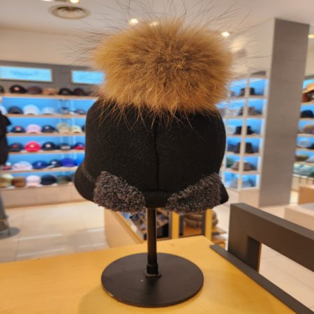 여성 라쿤퍼 폼폼 니트 버킷햇