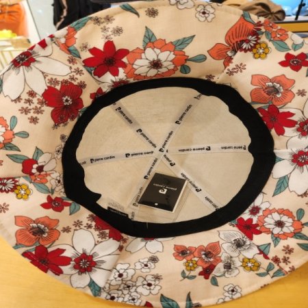 피에르가르뎅 여성 꽃무늬 벙거지