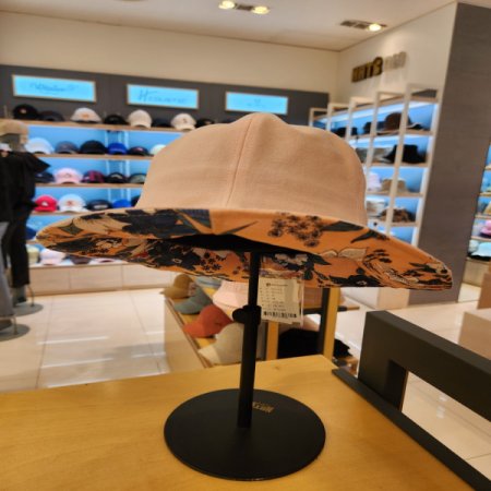 피에르가르뎅 여성 꽃무늬 벙거지