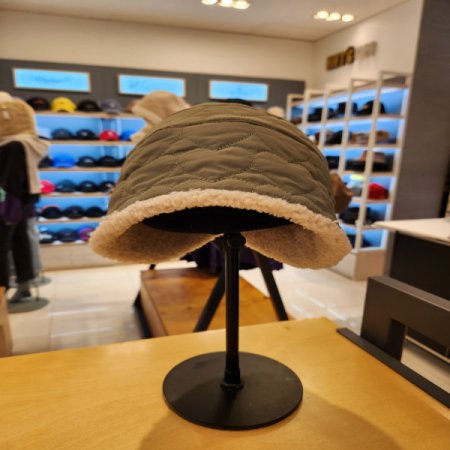 여성용 겨울 퀼팅 양면 벙거지