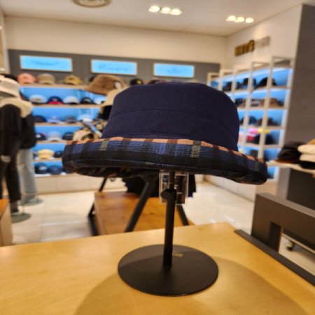 피에르가르뎅 여성 체크배색 버킷햇