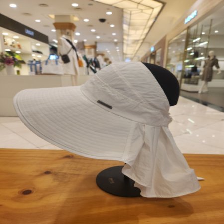 피에르가르뎅 블라인드 버킷햇