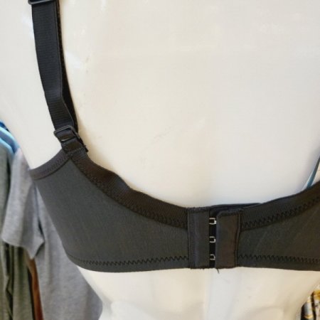 E컵F컵 크로스라인 노와이어스포츠브라