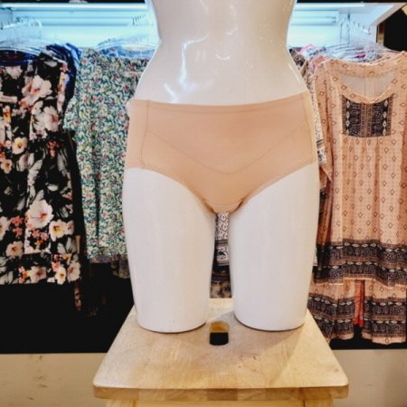 자연스러운 무봉제 엉덩이 뽕팬티