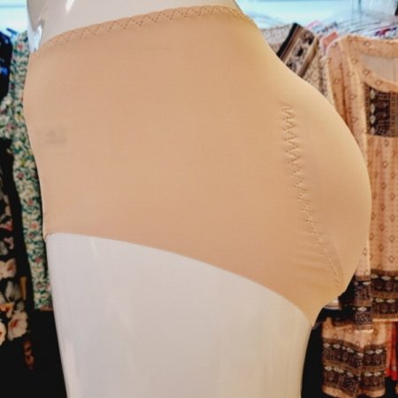 자연스러운 무봉제 엉덩이 뽕팬티