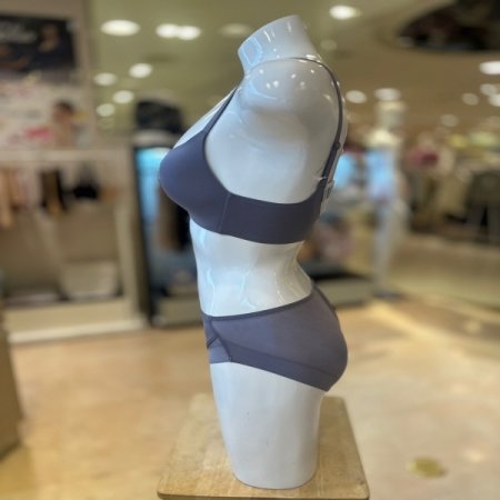 봄 광고 서브 노와이어 브라팬티세트