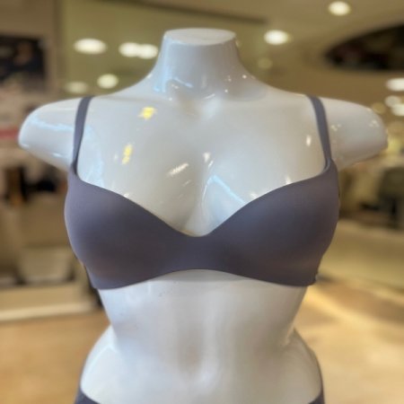 봄 광고 서브 노와이어 브라팬티세트