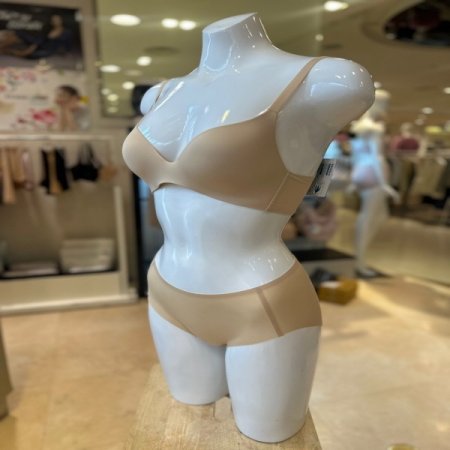 봄 광고 노와이어 브라무봉제팬티세트