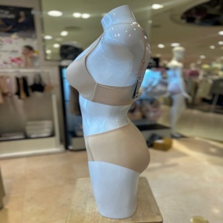 봄 광고 노와이어 브라무봉제팬티세트