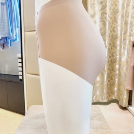 매끄러운 무봉제 누디 팬티