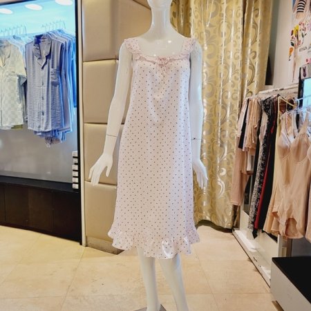 모던 실크필 별달 원피스 잠옷