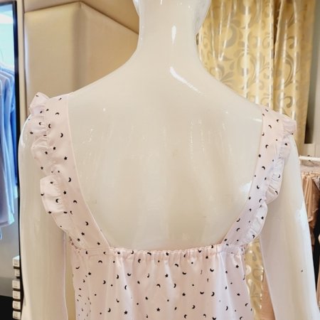 모던 실크필 별달 원피스 잠옷