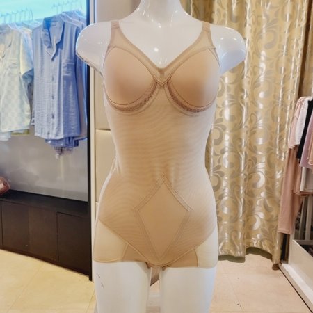 강한보정 몰드 C컵 올인원 보정속옷