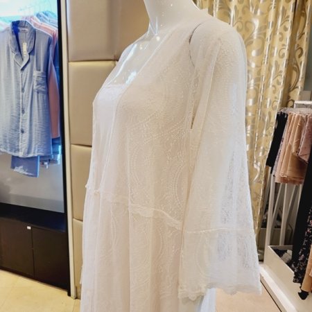 올 오버 레이스 여성가운