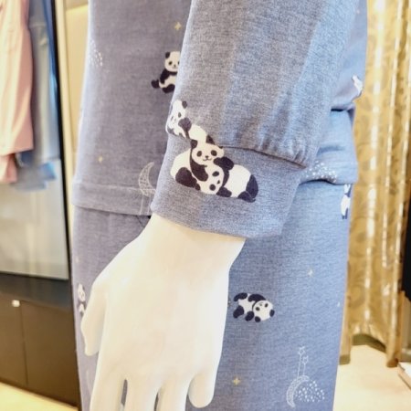 라운드넥 팬터나염 폴리기모 남성상의