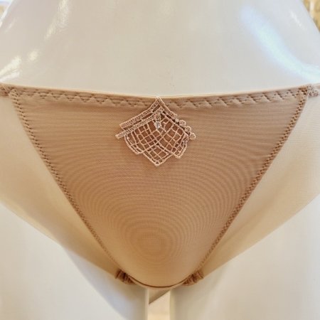 오르화 E컵 저중심몰드브라 헴팬티세트