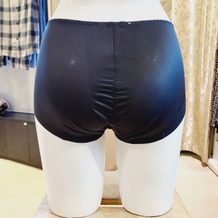 자가드레이스 헴라인팬티