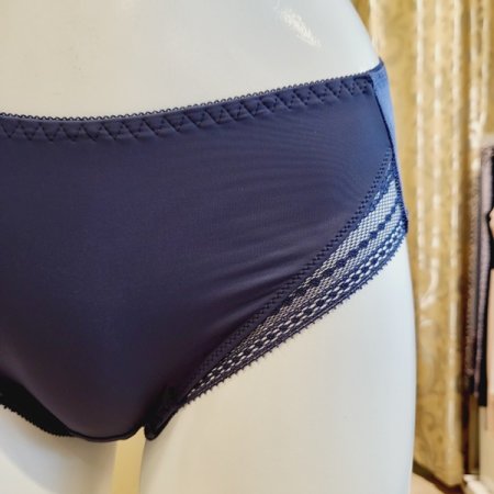 모던 심플 여성 헴라인팬티