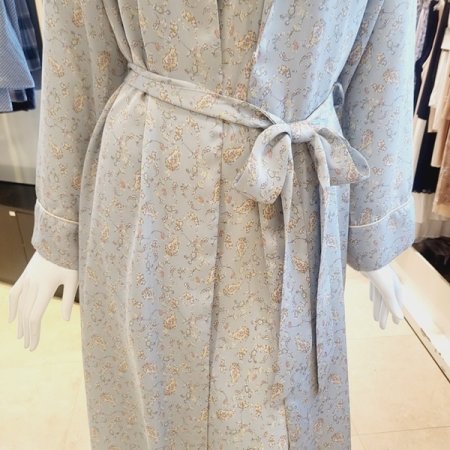 여성스러운 페이즐리나염 겉가운