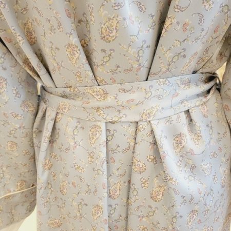 여성스러운 페이즐리나염 겉가운