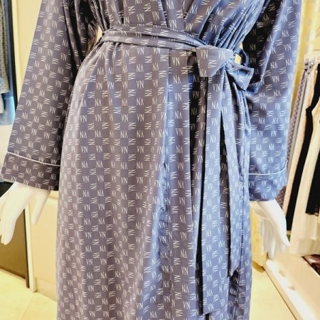 블랙라벨 초경량 VN로고 여성가운