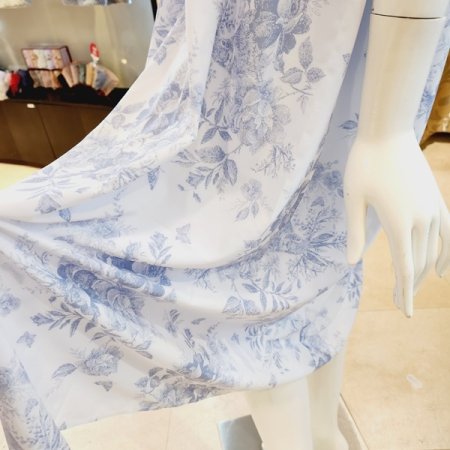 초경량 꽃나염 오프숄더 골프가운