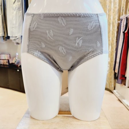 탄탄한 사틴원단 물결헴 여성팬티