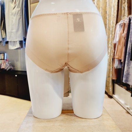 봄 광고 샤인 블로썸 헴라인팬티