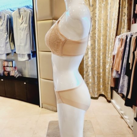 AB샤인블로썸 몰드브라 헴팬티세트