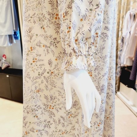 잔꽃나염 프릴라운드넥 원피스잠옷