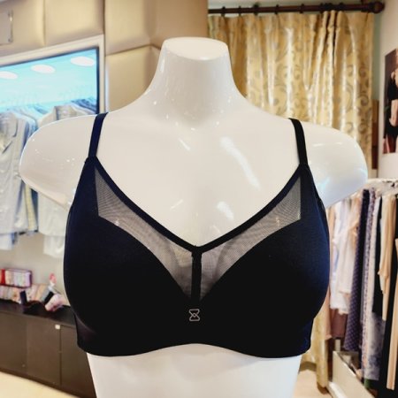 25SS 봄광고서브 몰드브라 AB컵