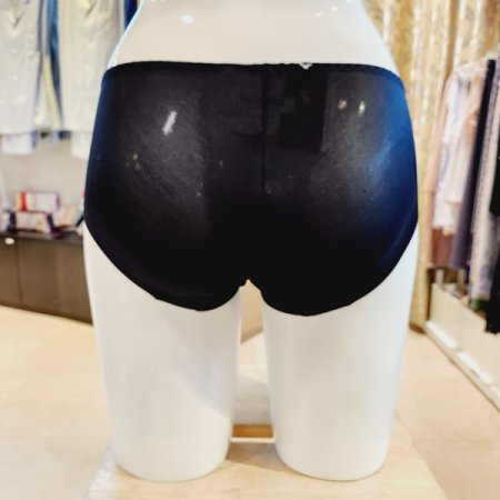 25SS봄광고서브 몰드브라 헴팬티세트