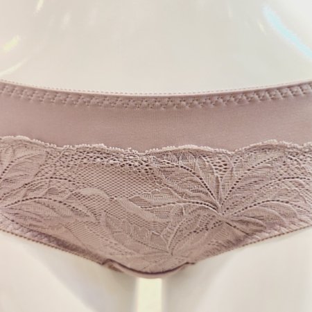 앞레이스 헴라인 반사각 여성팬티