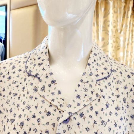 쾌적한 주름지 잔꽃나염 남자 잠옷