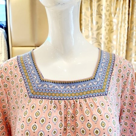 스퀘어넥 스판 여성 반팔상의