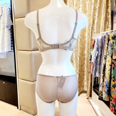 CD컵 레이스몰드보정브라 헴팬티세트