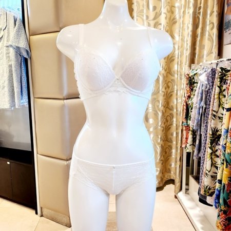 웨딩감각 레이스몰드브라 헴팬티세트