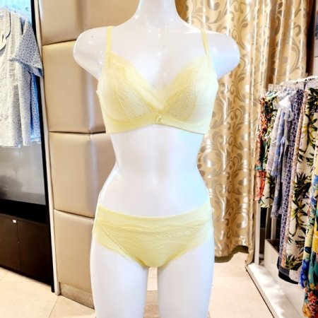 C컵 레이스 노와이어브라 팬티세트