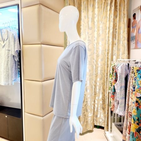 라운드넥 찰랑찰랑 여성 반팔상의