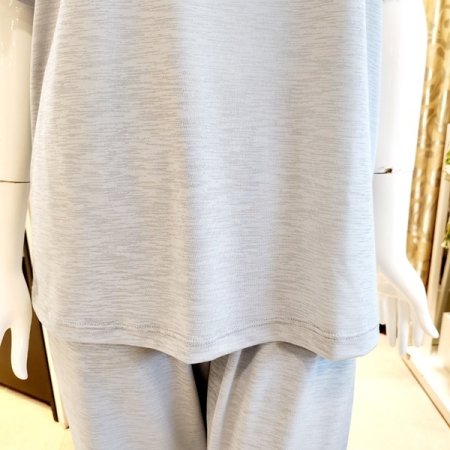 라운드넥 찰랑찰랑 여성 반팔상의