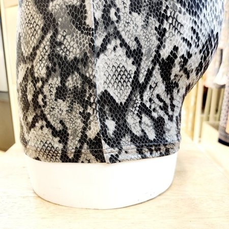 뱀피무늬 아웃밴드 남자드로즈