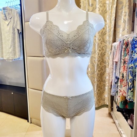 펀칭디테일 노와이어브라 속옷세트