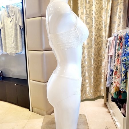 펀칭디테일 C컵노와이어브라 팬티세트