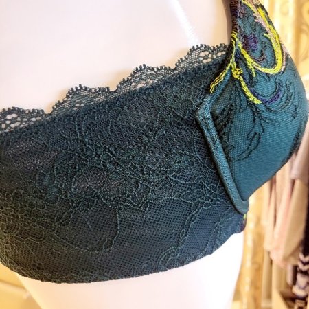 C컵 메탈릭자수 패드브라 헴팬티세트