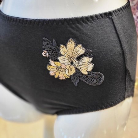 꽃포인트 면라이오셀 팬티 BK