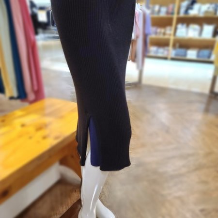 코튼캐시슬릿포인트립스커트2color