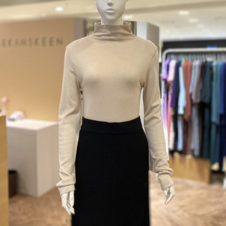 파인니트 슬림핏 롱슬리브 터틀탑