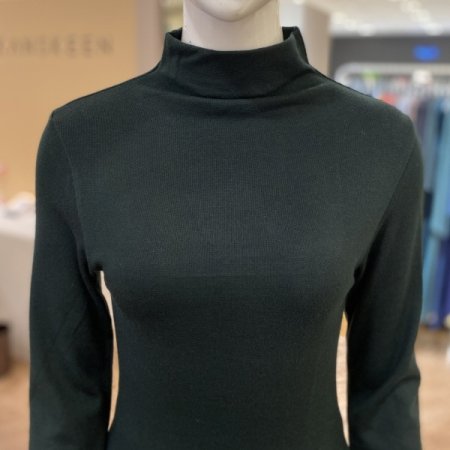 파인니트 슬림핏 롱슬리브 터틀탑