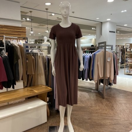 모달 스마킹 하프슬리브 롱드레스