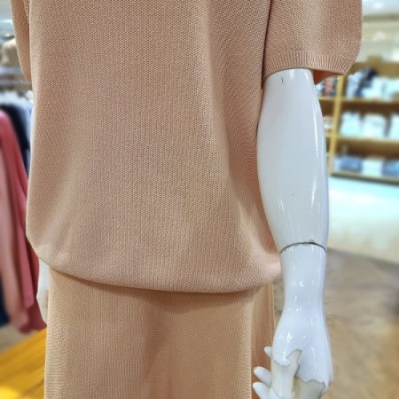 에어니트 V넥 반팔티셔츠